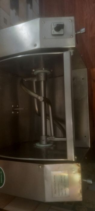 Продам тестомесилку