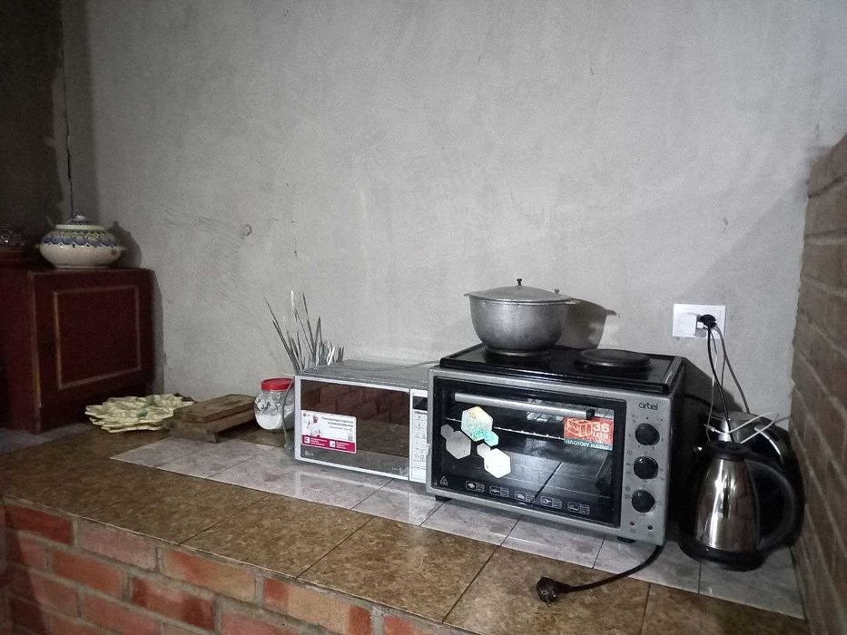 дача ховли сотилади Чирчикда шароитлари билан