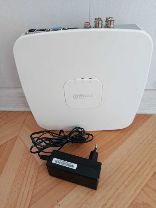 Гибридный видеорегистратор Dahua DH-XVR5104C-X1 1TB Хард