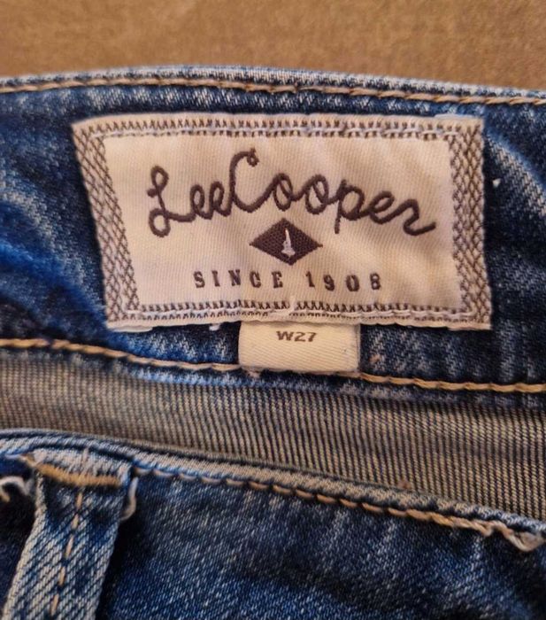 Blugi lee cooper mărimea 27