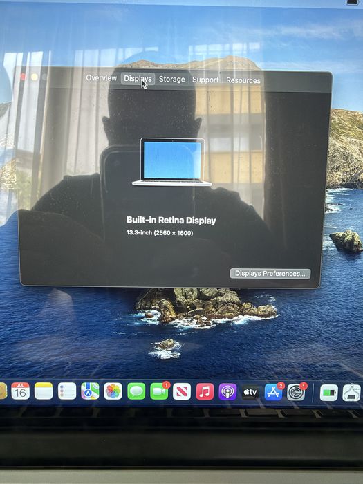 Продавам MacBook Pro 13 Retina 2015 16 gb ram