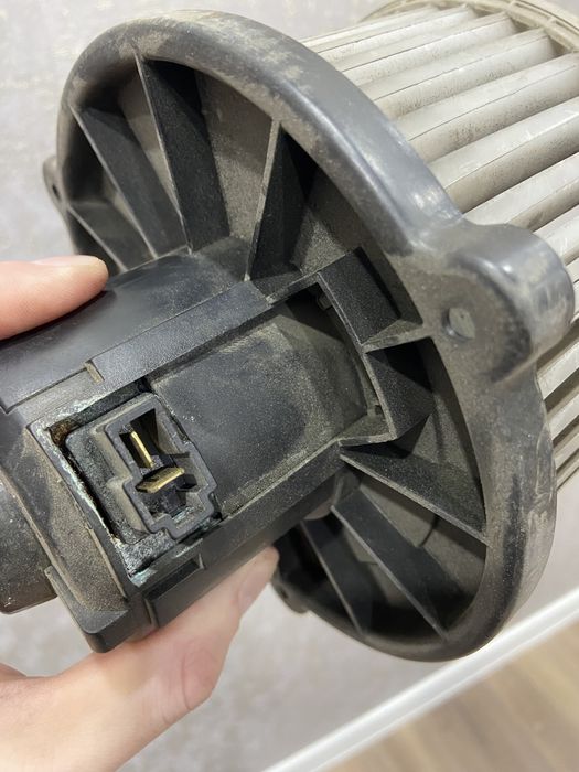 Продам мотор печки на KIA Spectra