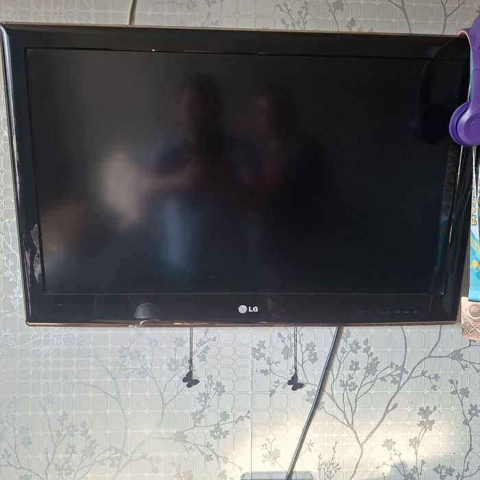 Продам Телевизор LG