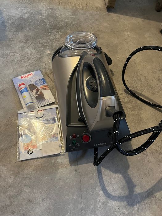 Statie de calcat cu aburi Bosch