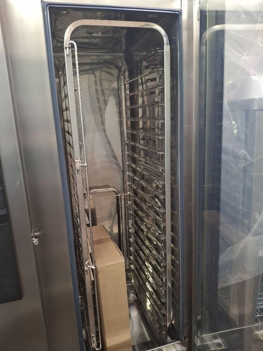 Конвектомат 20 тави FAGOR нов