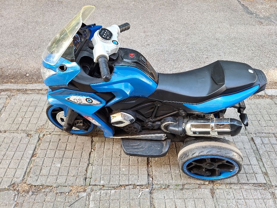 Акумулаторен детски мотор