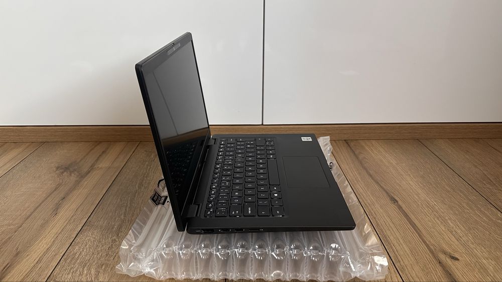 Лаптоп Dell Latudite 7310 FHD 13.3” Тъч / Intel i7- 10610U 16GB RAM 256GB SSD / MS Office 2011 Pro Plus