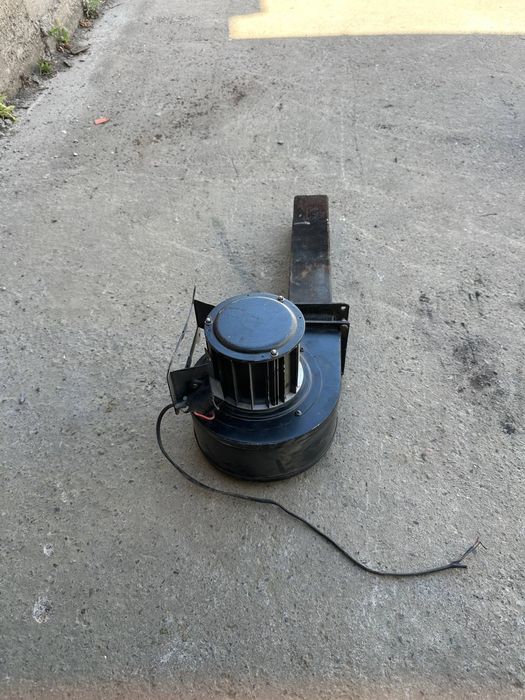 Центробежный вентилятор 150FLJ7, 220V, 320W — б/у.