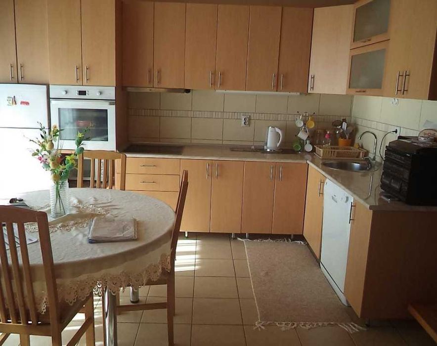 Дава се под наем Тристаен апартамент в Пловдив, Коматево - 90 кв.м за 285.6 € - Снимка #2