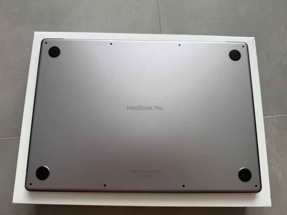 Apple MacBook Pro 16'' 2021 M1 PRO 16RAM 512SSD