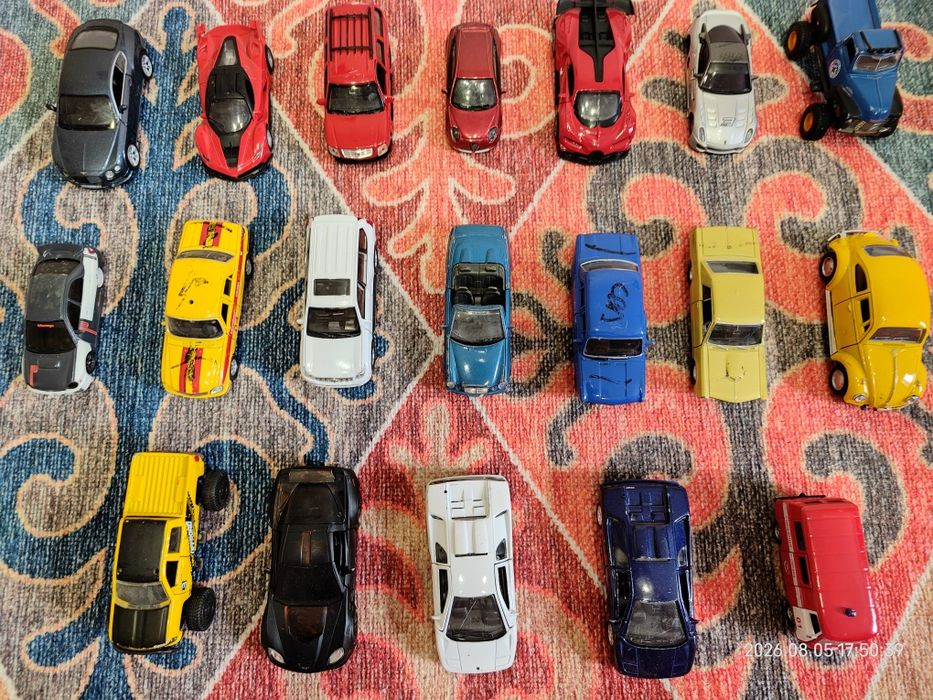 Продам машинки, игрушки. Цена договорная