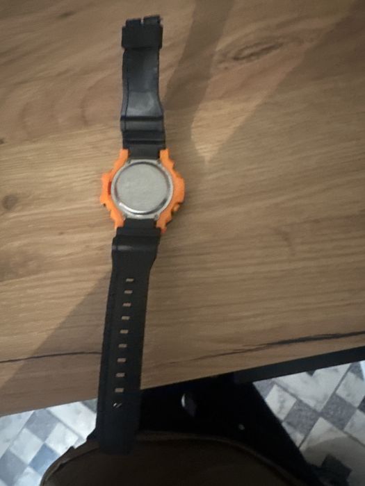 Часы Resistant water