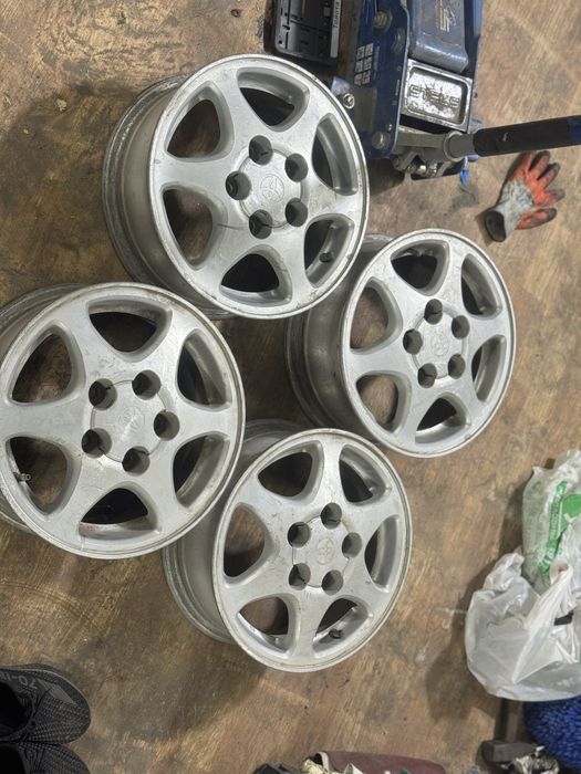 Диски комплект Тойота Ипсум