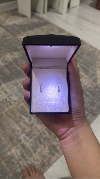 Серьги с бриллиантом