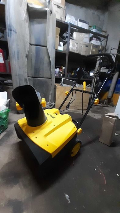 Снегоуборочная машина