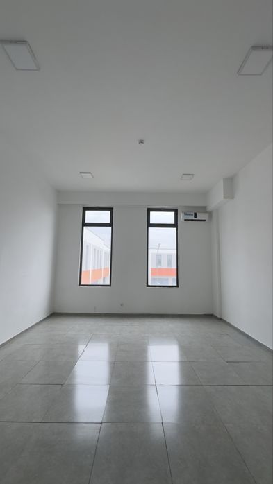 INDEX savdo majmuasida dokon , ofis , sklad arendaga beriladi .