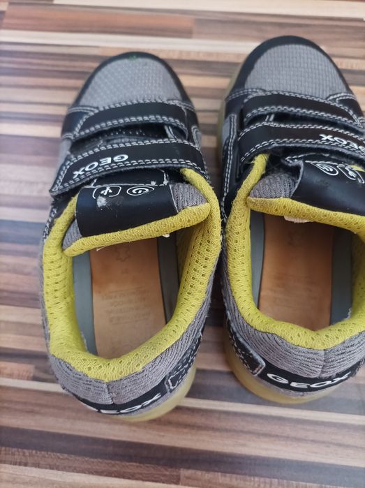 Маратонки на Geox