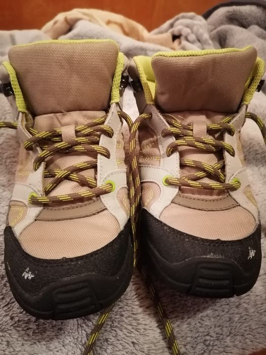 Децки обувки за момче