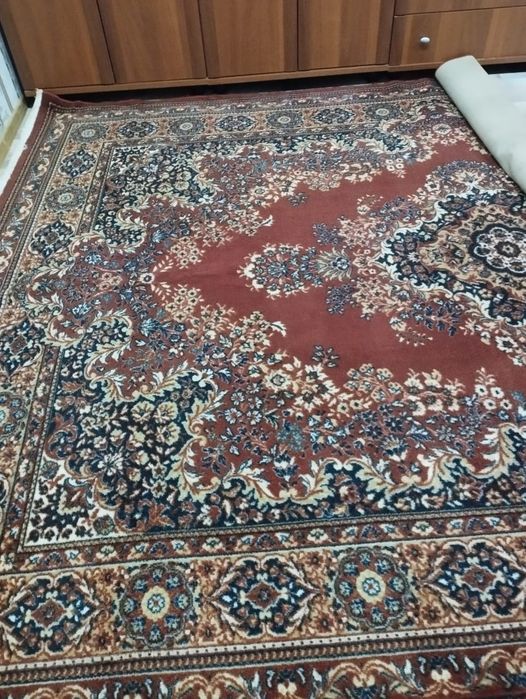 Ковер синтетический