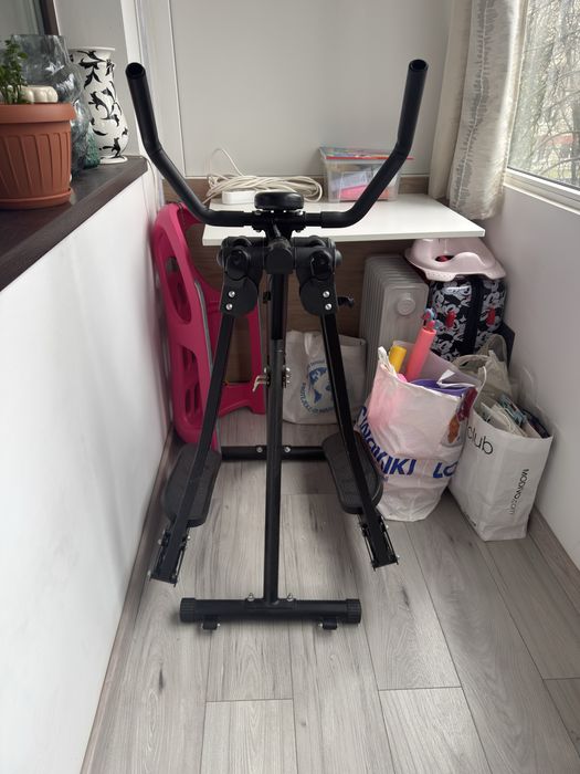 Stepper fitness cu mânere și display digital – aproape nou