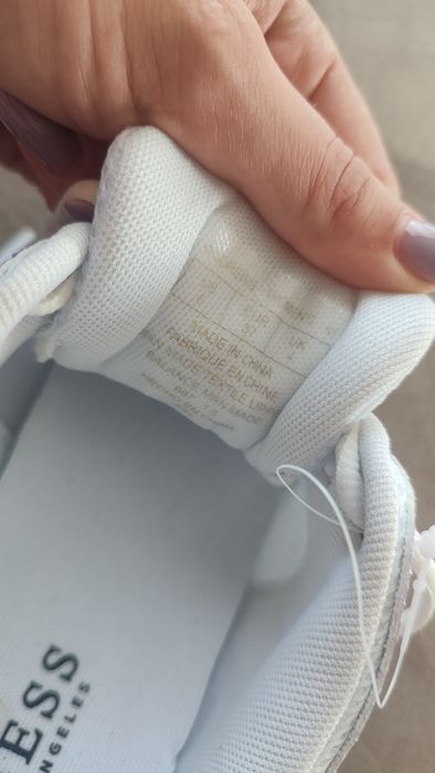 Маратонки Guess 37-ми номер