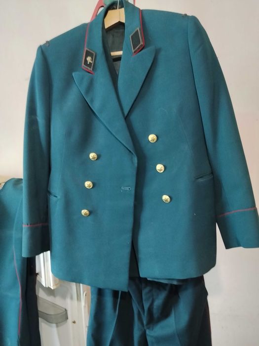 Парадна Военна Униформа