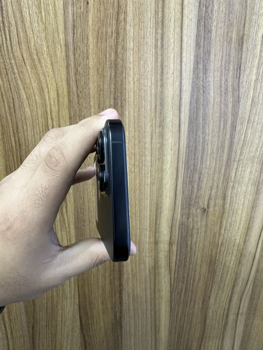 iphone 16pro max black 256gb 100% 82sikl