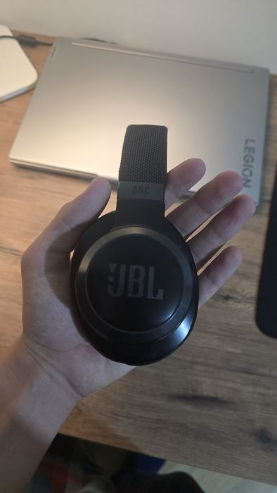 Наушники JBL Live 660NC