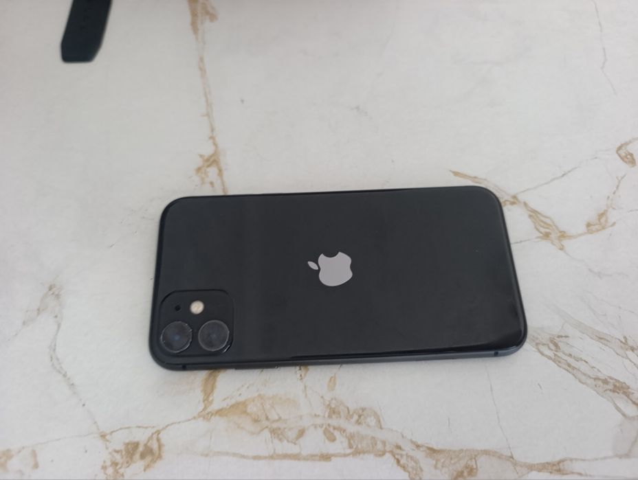Iphone 11 64ГБ состояние хорошее