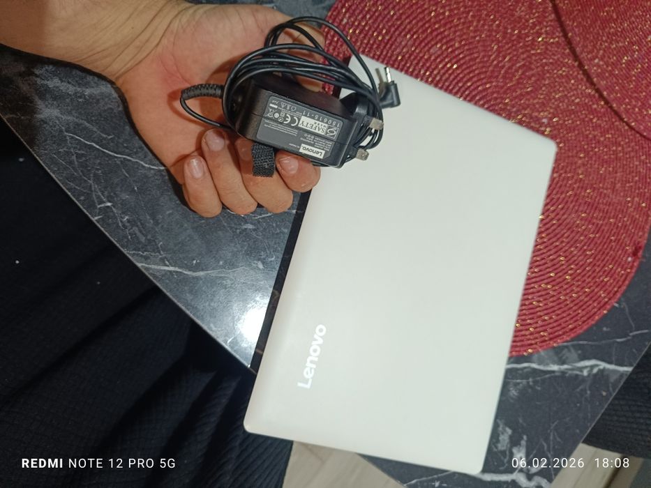Laptop Lenovo IdeaPad 110s alb