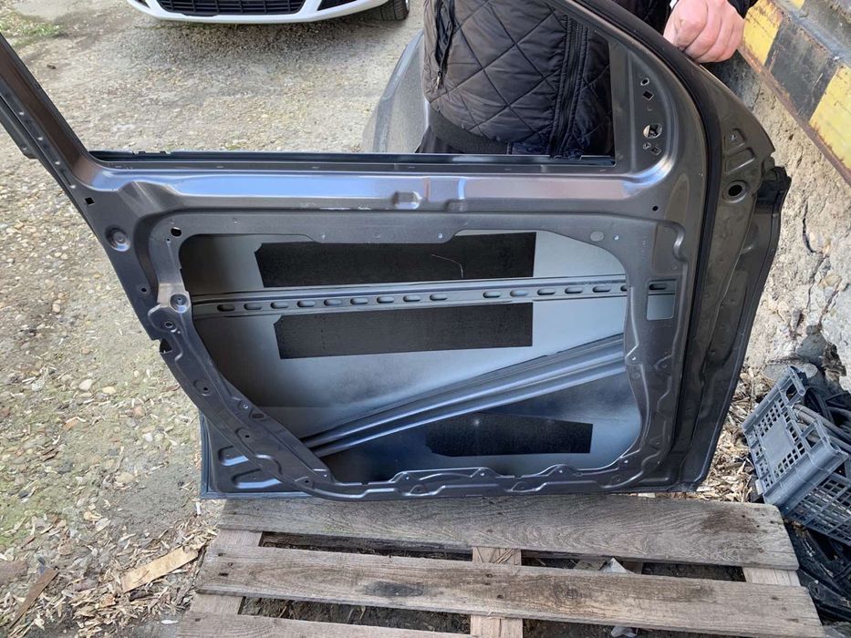 Предна врата за Мерцедес/Mercedes GLE, 2016г.