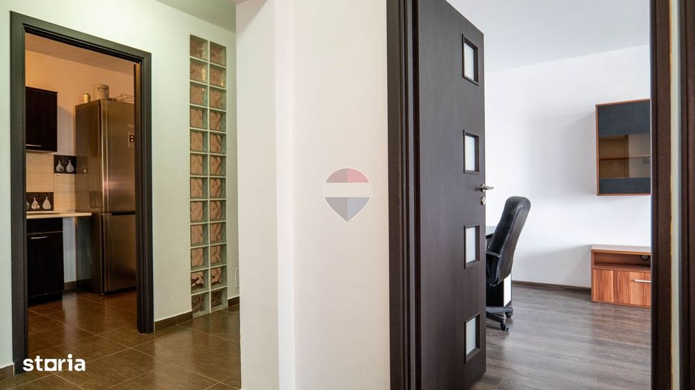 Apartament cu 3 camere de vânzare