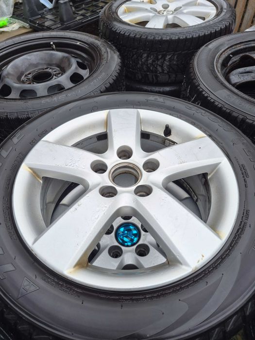 Cauciucuri cu jante si fara