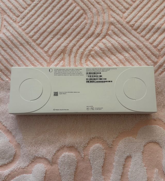 Чисто Нов Apple Watch SE2 44 mm Черен