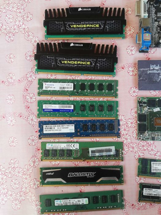 РАЗЧИСТВАНЕ  Лот компютърни аксесоари RAM видео карти процесори