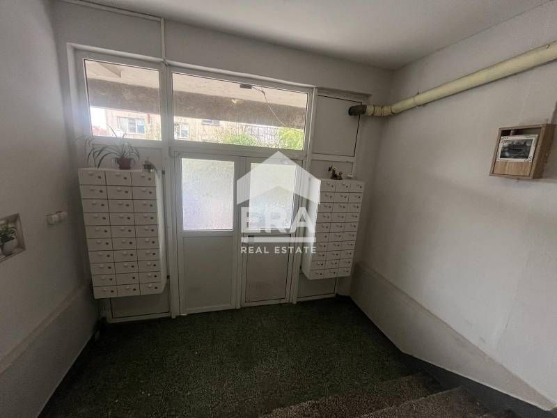 Продава се Двустаен апартамент в Русе, Дружба 1 - 43 кв.м за 711 €/кв.м - Снимка #6