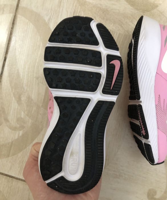 Продам детские кроссовки nike оригинал
