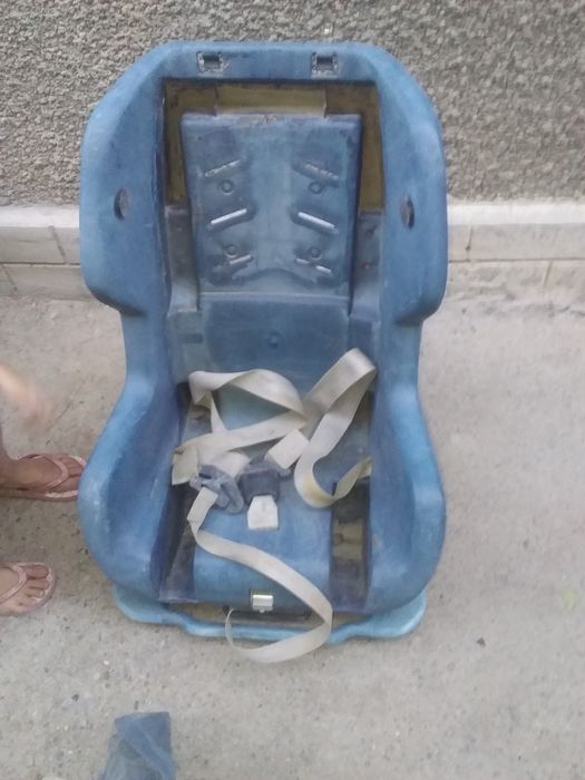 Детское авто кресло