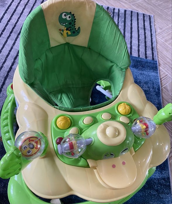 Ходунок музыкальный