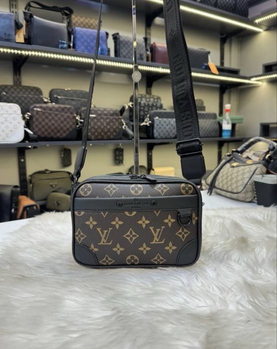 Louis Vuitton Чанти