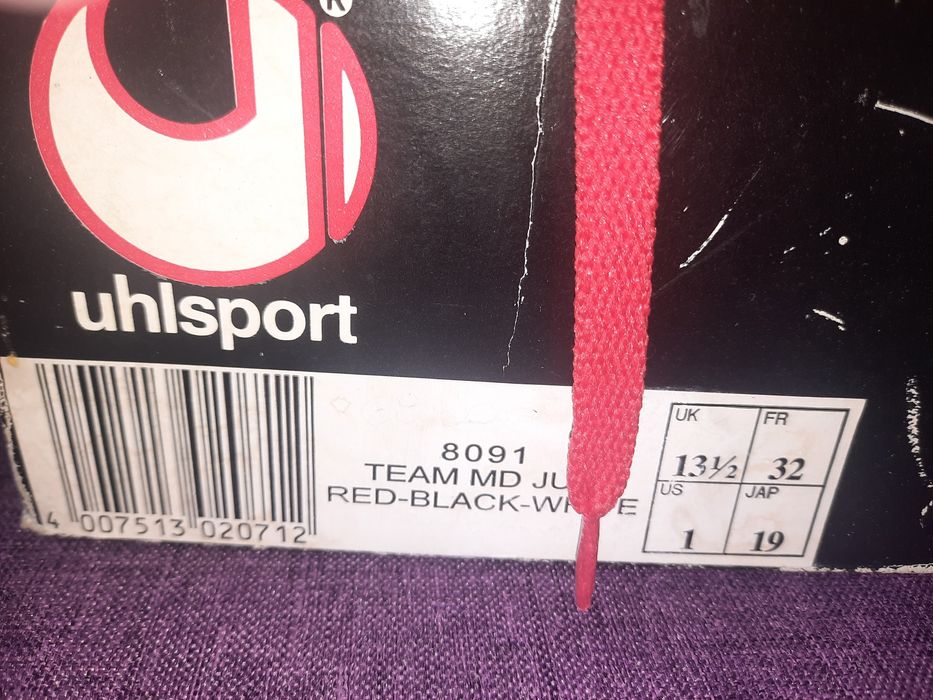 Футболни обувки  Uhlsport