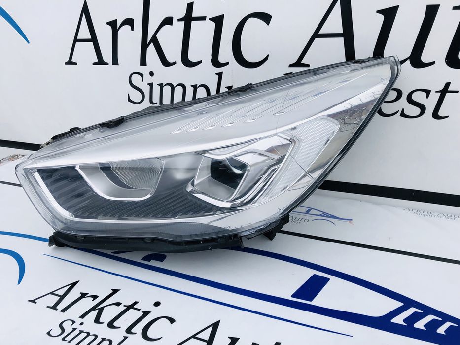 Far stânga cu lupa Ford kuga după 2016 cod GV41-13W030-CJ