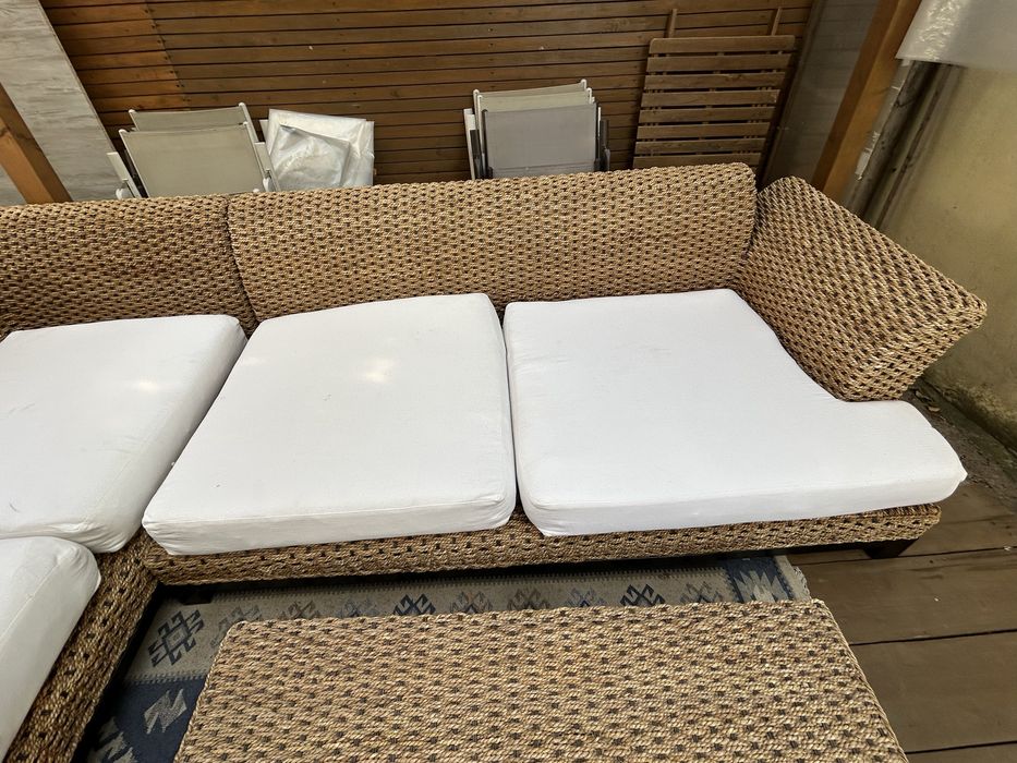 Canapea ratan terasa
