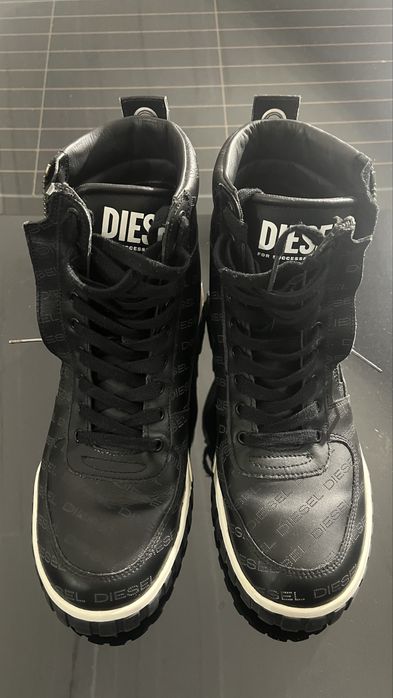 DIESEL мъжки черни кожени сникърси