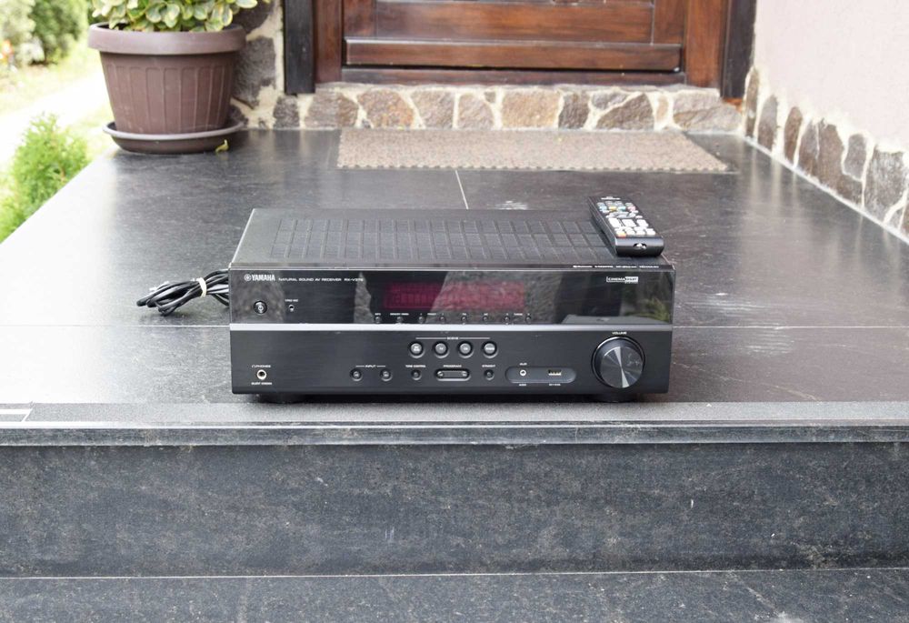 Amplificator 5.1 Yamaha RX-V379, Bluetooth, HDMI