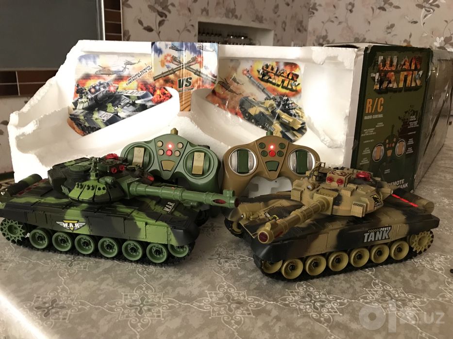 Игрушка танк с пультом в идеале