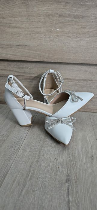 Сватбени обувки 39 номер