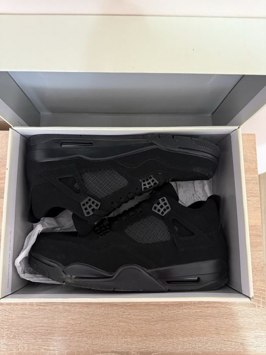 Jordan 4 Black Cat