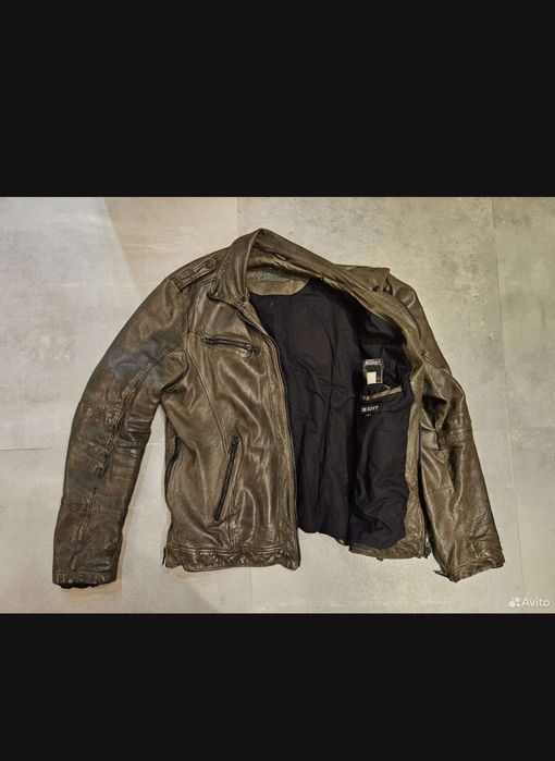 Немецкая кожаная куртка покупали в Берлине кожа мягкая знаменитый брен
