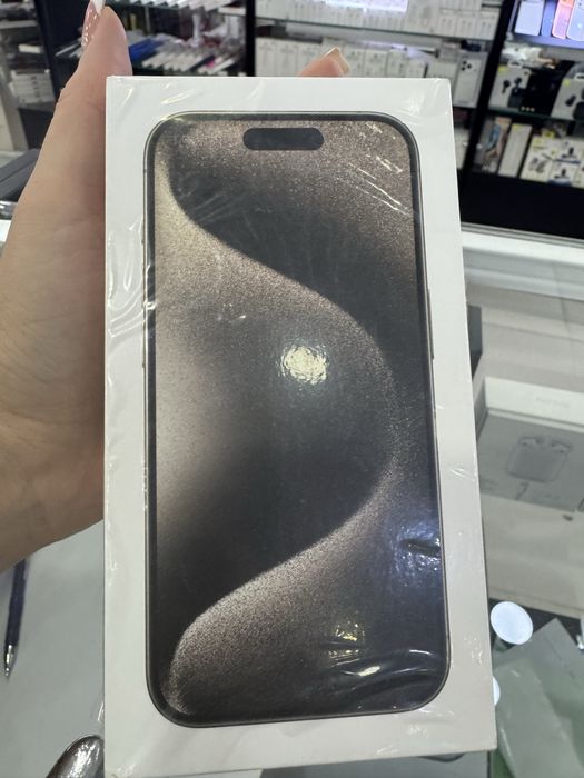 Iphone 15 pro 256 натурал есим